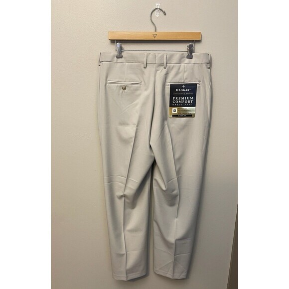 Haggar Men's Premium Comfort Dress Pant Tan-Classic Fit Flat Front Reg 34X29 NWT - Picture 2 of 3